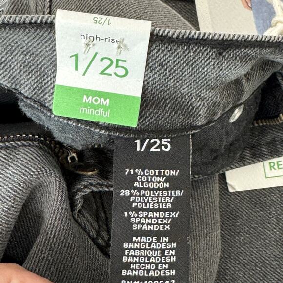 NWT RE Generation High-Rise MOM Mindful Jeans Size 1/25 Black Distressed - Picture 12 of 12